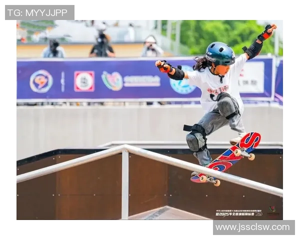 北京极限运动队在滑板精英赛中以83分稳居积分榜首位